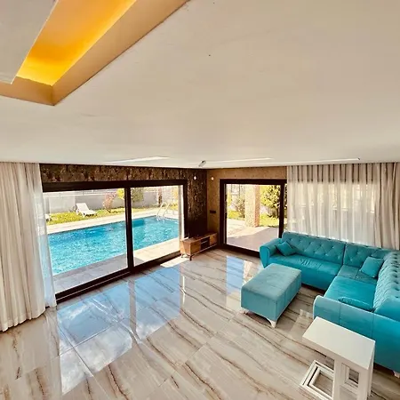 Ege Murat Villalari Kusadasi